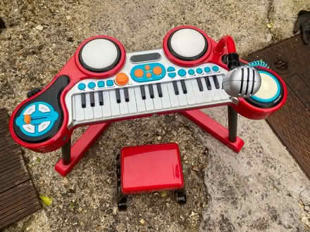 Photo of free Kids keyboard and drum set (RG8 0HB) #2