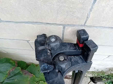 Photo of free Thule roof bars (Moorfields) #3
