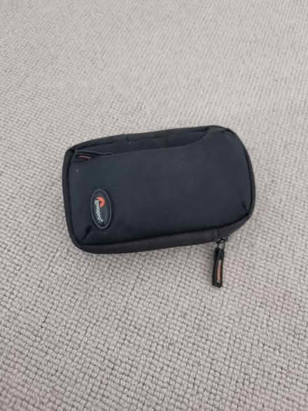 Photo of free Small Camera Case (SE13) #1