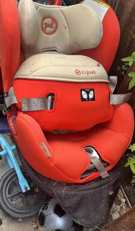 Photo of free Toddler car seat 9-18kg (CB3) #1