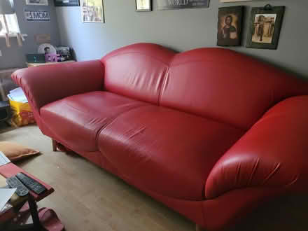 Photo of free red leather sofa (Sidcup) #1