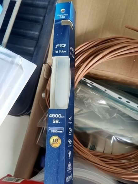 Photo of free Light tube (Wall's Quarry GL5) #2