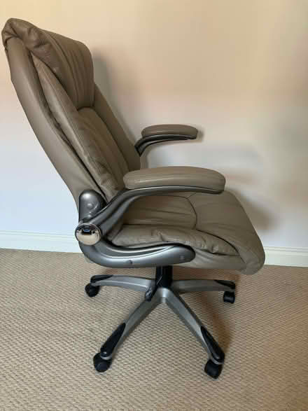 Photo of free Office chair (Medbourne MK5) #2