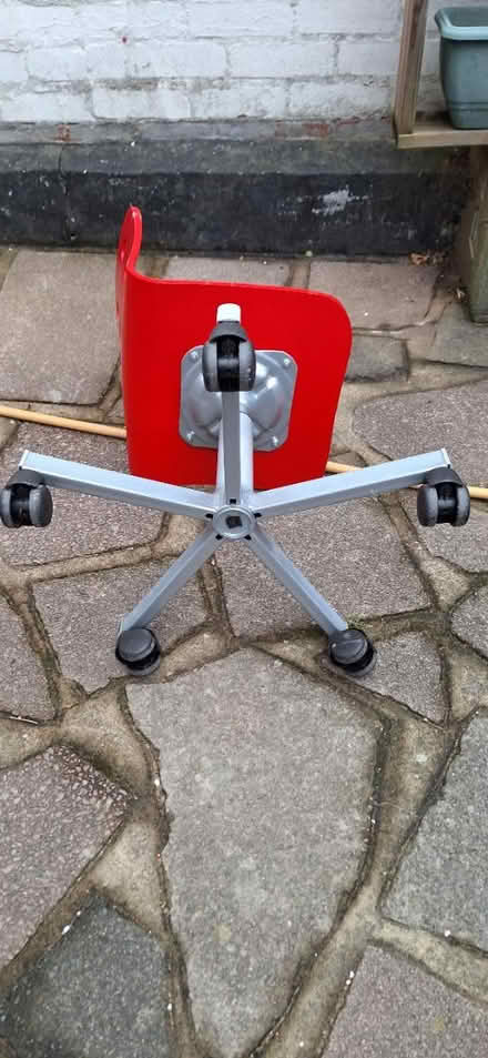 Photo of free Child's chair (Lower Sydenham) #3