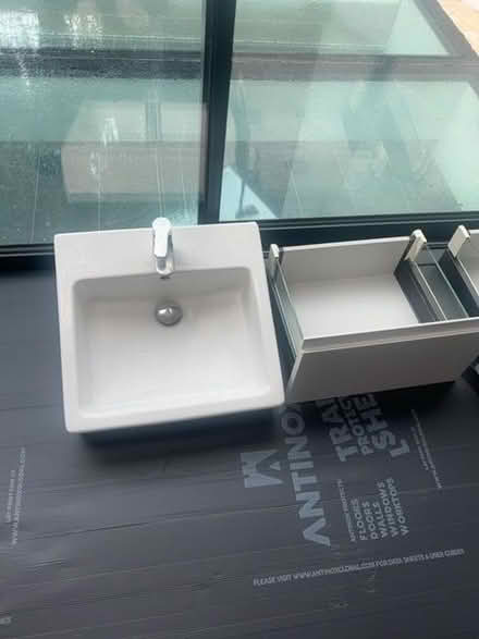 Photo of free Sink (50x47cm) & tap (Tufnell Park N19) #1