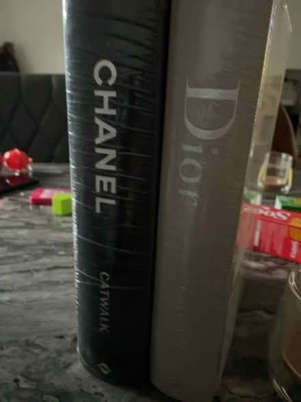 Photo of free Coffee table book (Upton E13) #1