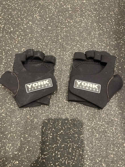 Photo of free Lifting gloves (Heybridge Basin, CM9) #1