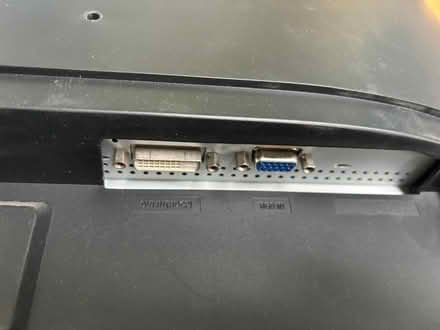 Photo of free Computer monitor (HP4) #3