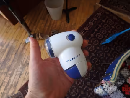 Photo of free Sweater shaver (Trinity Bellwoods) #1
