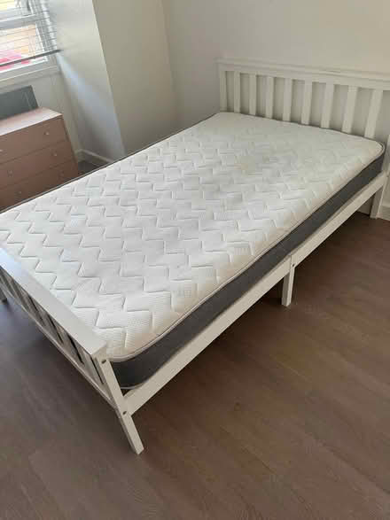Photo of free single bed and mattress (w44dt) #1