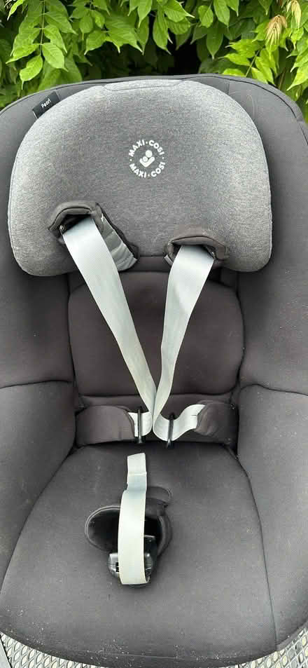 Photo of free Maxi Cosi car seat. This is in good condition and has never (Top Amersham HP6) #1