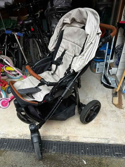 Photo of free Venicci pram (Gateford S81) #1