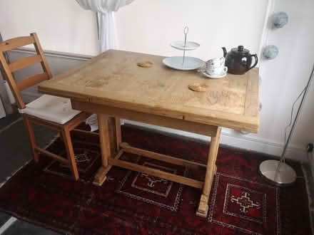 Photo of free Lovely old extending table (Ex201eh) #1