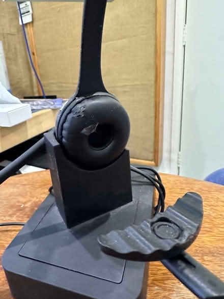 Photo of free Bluetooth Headphone with boom mic (The Hockering GU22) #2
