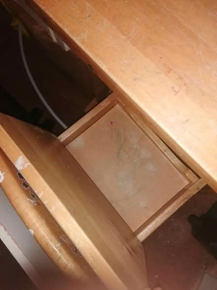Photo of free Desk and chair for kids (S10) #3