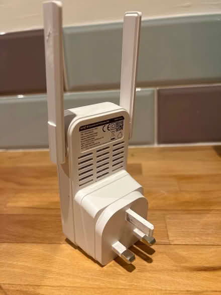 Photo of free BT WiFi extender - still working (CH1 nr Racecourse) #2