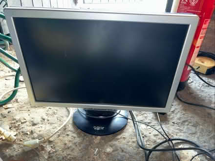 Photo of free Computer monitors (5) (Otley LS21) #3