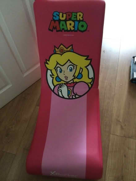 Photo of free Child’s gaming chair (Mitcham CR4) #2