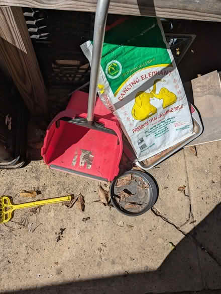 Photo of free Bunch of stuff (Gwynns Falls) #3