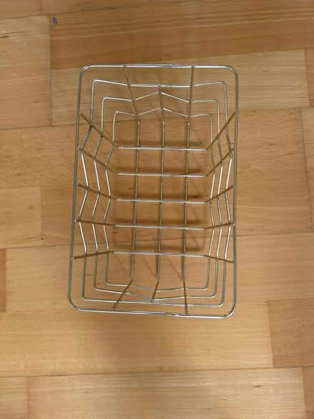 Photo of free Gold storage basket (SW17 Tooting Bec) #2