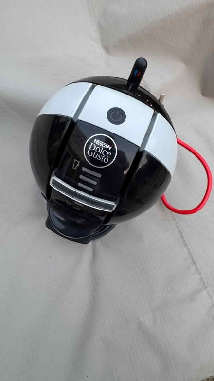 Photo of free dolce gusto mini me (Hackbridge SM6) #1