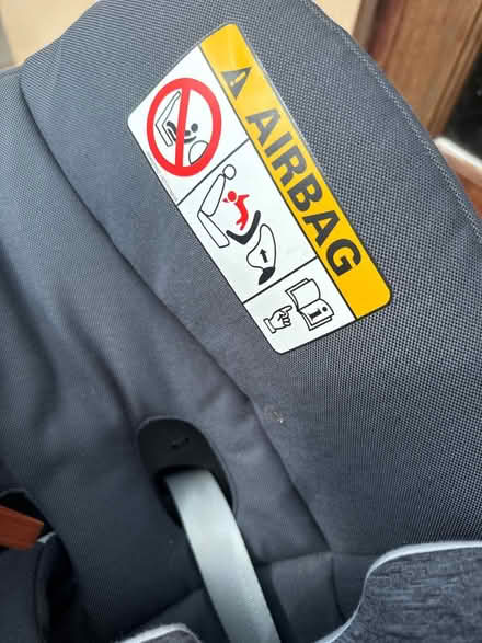 Photo of free First size baby car seat (ST7) #2