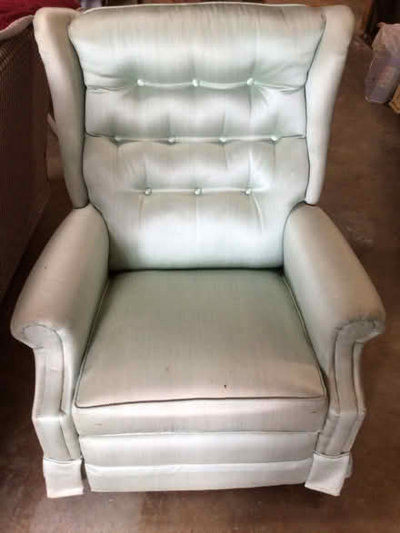 Photo of free Lazy Boy recliner/rocker (Planterra Ridge subdivision) #1