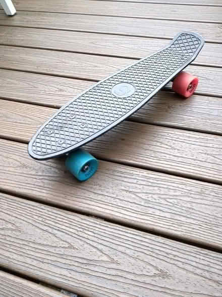 Photo of free Skateboard (Castle MK40) #1