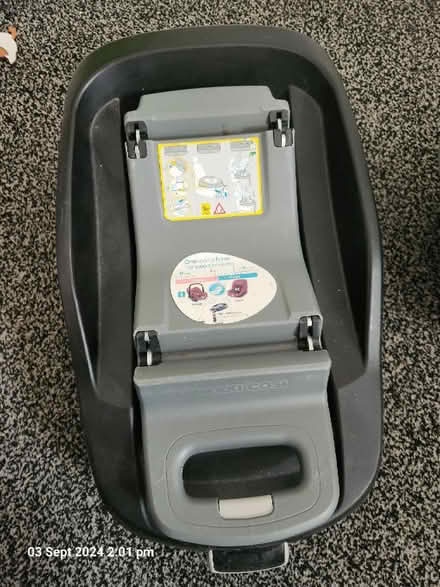 Photo of free car seat Maxi cosi with fix base (M6 6ED) #4