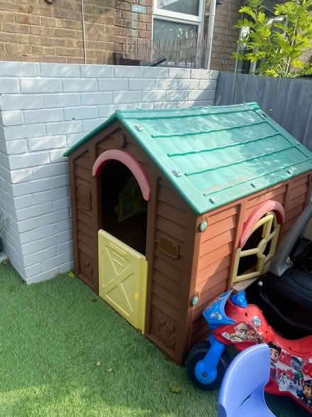 Photo of free Play house (Waterlooville) #1