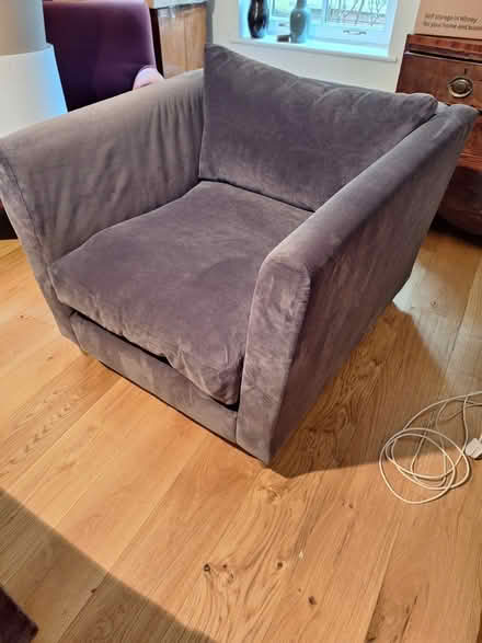 Photo of free 2 Loaf Bucket chairs (Hanwell Fields OX16) #2