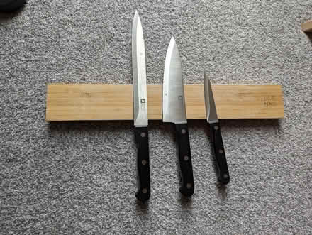 Photo of free Magnetic Wooden Knife Holder (RG30 2PG) #1