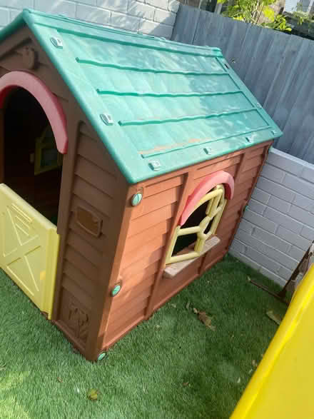 Photo of free Play house (Waterlooville) #2