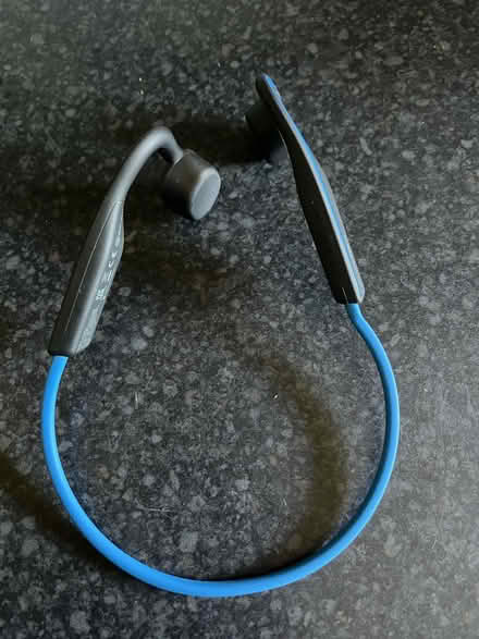 Photo of free Bone conduction headphones (Twickenham TW1) #4