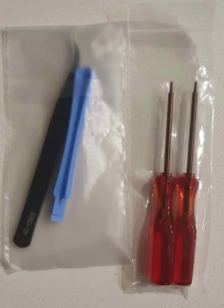 Photo of free Phone/Console fixing tools (Oakwood Park N21) #1