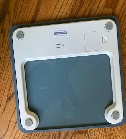 Photo of free Newish scale (Bed Stuy (Brooklyn)) #2