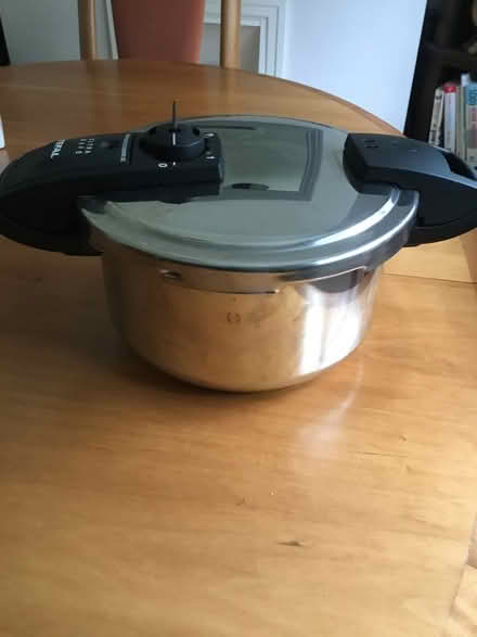 Photo of free Pressure cooker (Hightown L38) #2