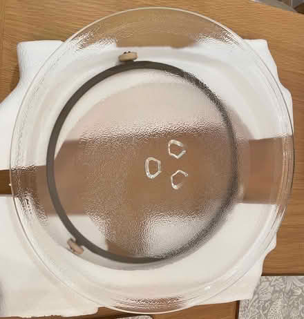 Photo of free Microwave plate (Horsham) #1