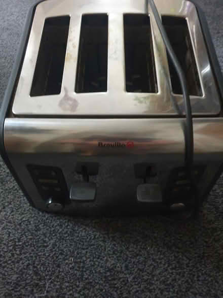 Photo of free 4 slice breville toaster (N15 Seven Sisters) #2