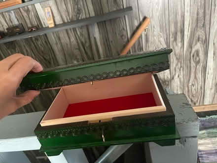 Photo of free Jewelry box and other stuffs (Hanover park illinois 60133) #2