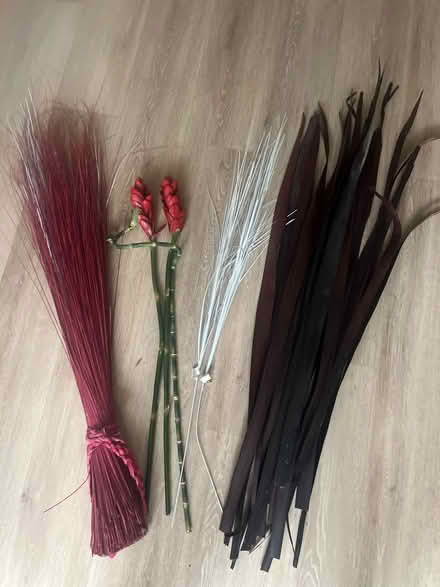 Photo of free Dried artificial flowers (Tonbridge) #1