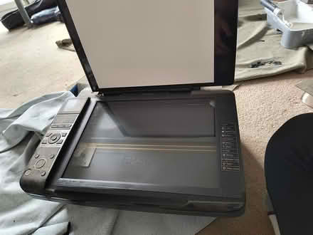Photo of free Epson Stylus SX400 (Bedwell SG1) #3