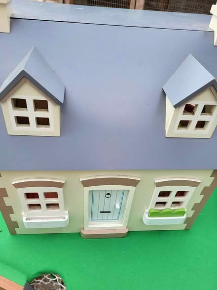Photo of free Dolls house (GL51) #1