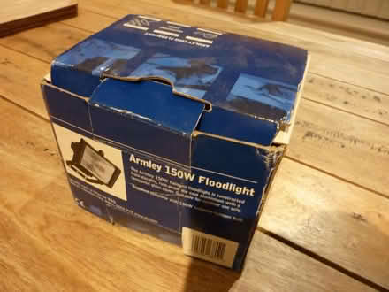 Photo of free 150W Halogen floodlight (Townend FY5) #3