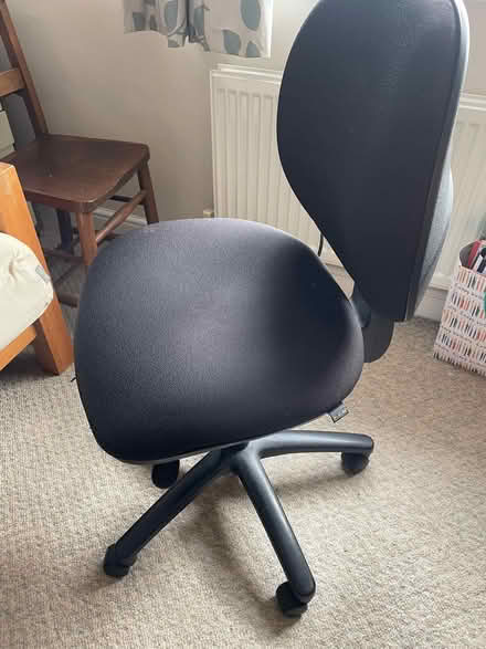 Photo of free Office desk chair (Garden City OX5) #1