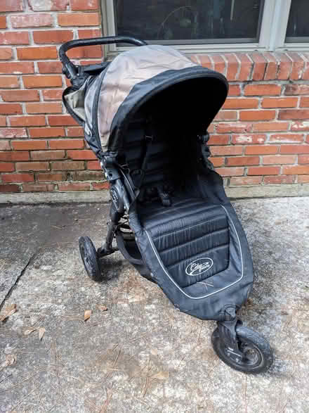 Photo of free Baby/Toddler Stroller (Spring Branch) #1