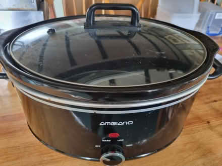 Photo of free Large Slow Cooker - read fully (Hewell B97) #1