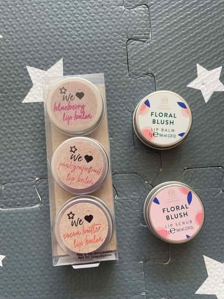 Photo of free Lip balm (Se23 3lf) #1