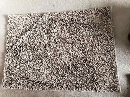 Photo of free Shower mat (Bedwell SG1) #1