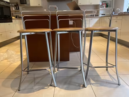 Photo of free 3 bar stools (Barnes, London SW13 9HJ) #1